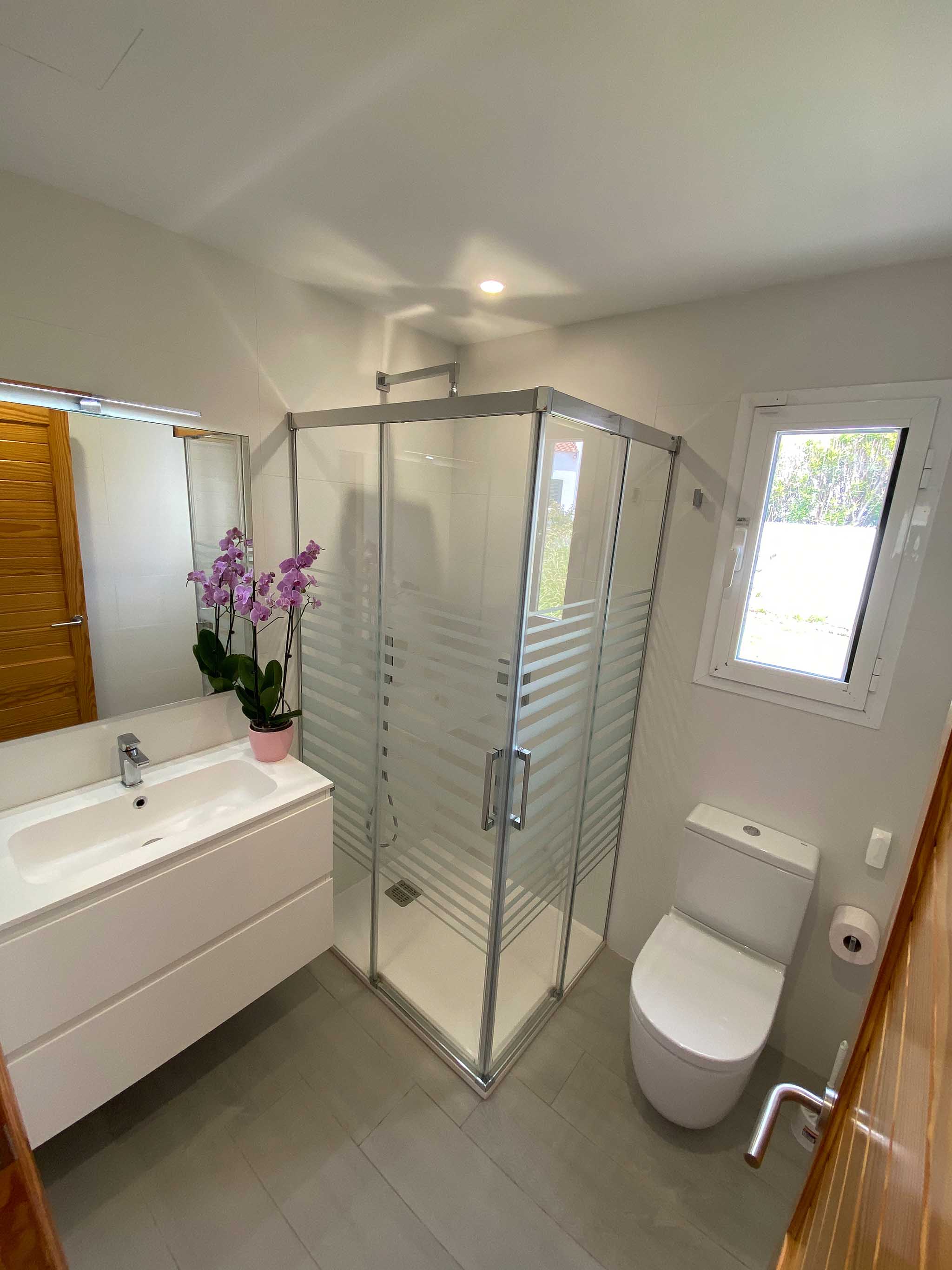 One of the two shower rooms