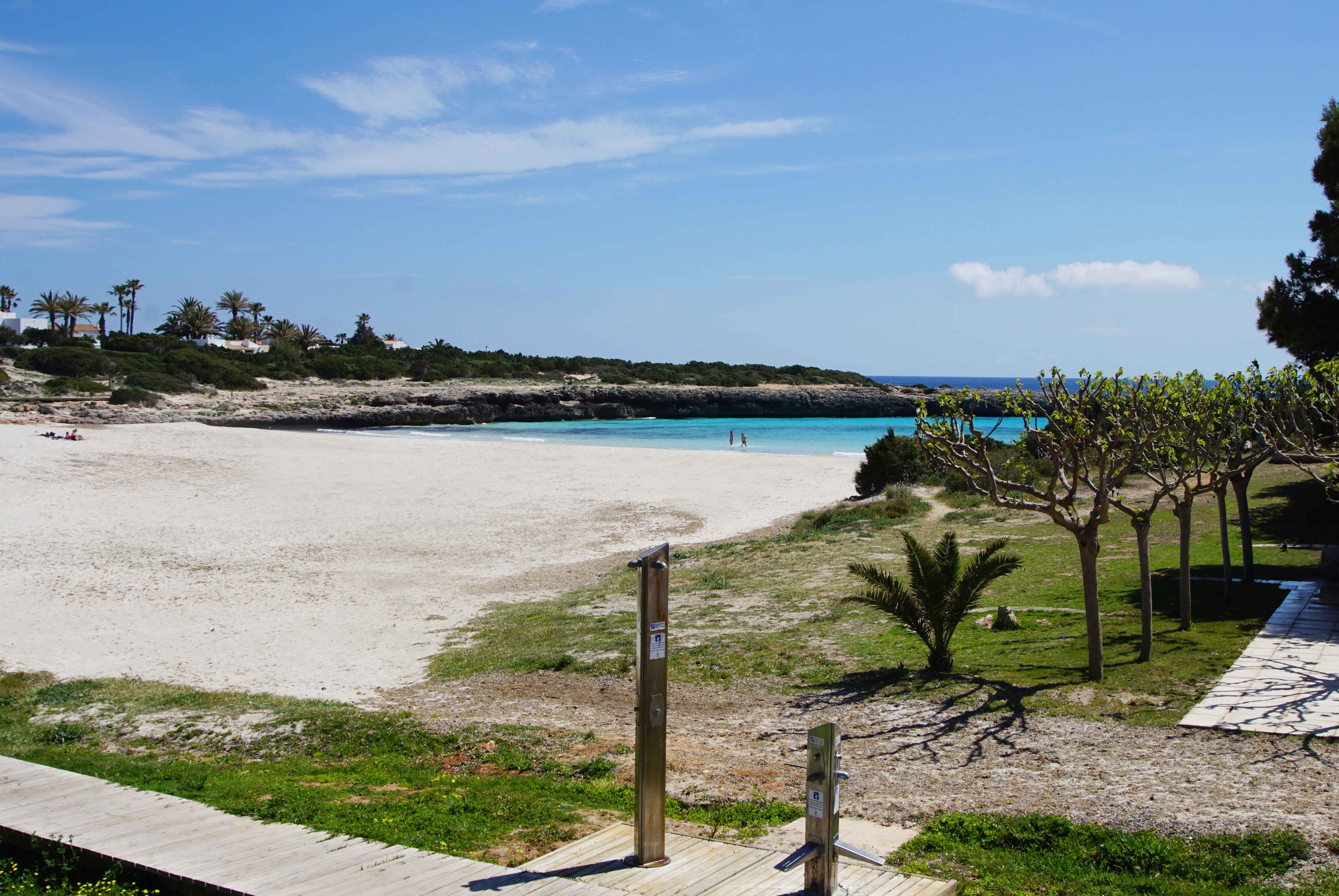 Calan Bosch beach. 5 minute walk!