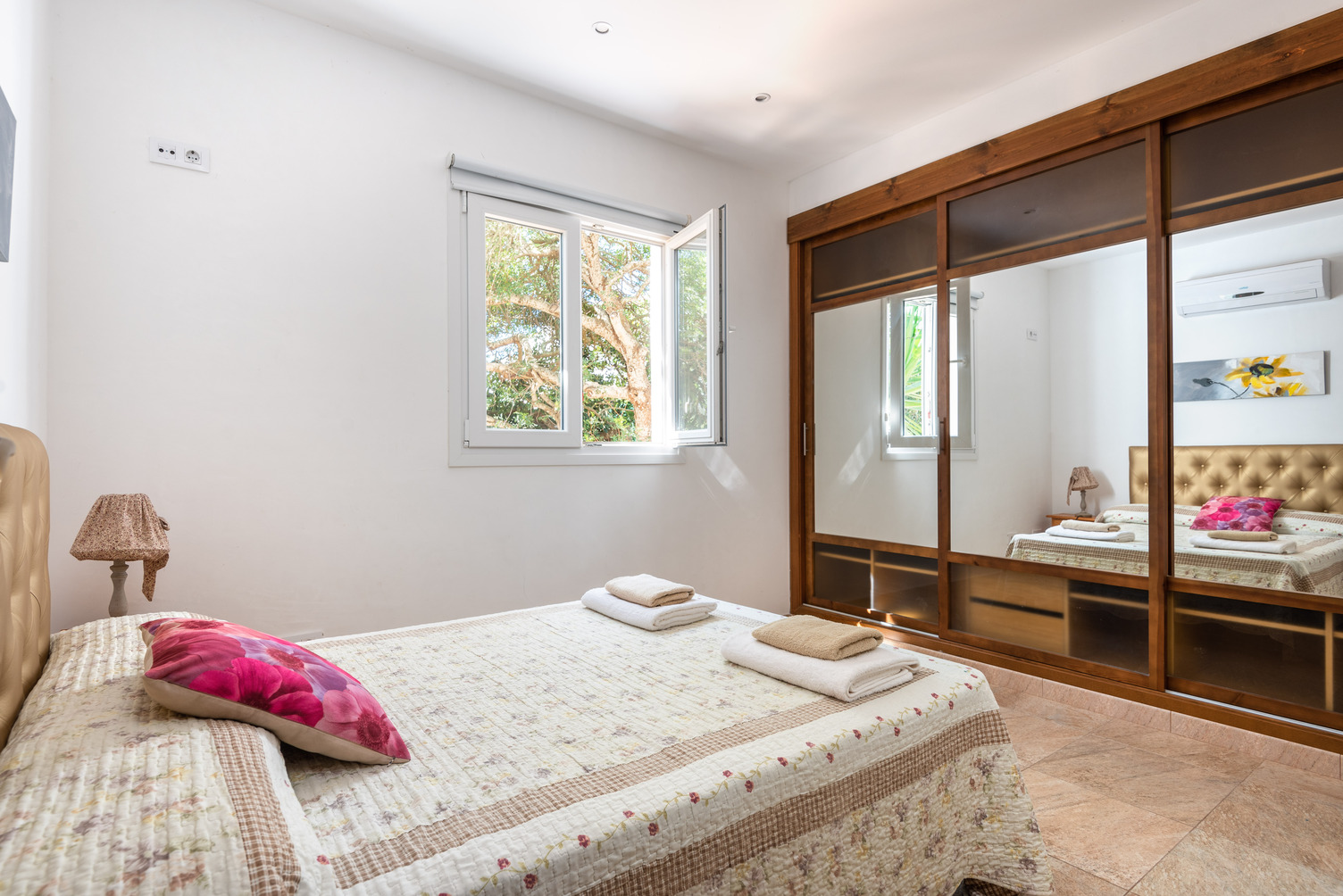 Downstairs bedroom 1